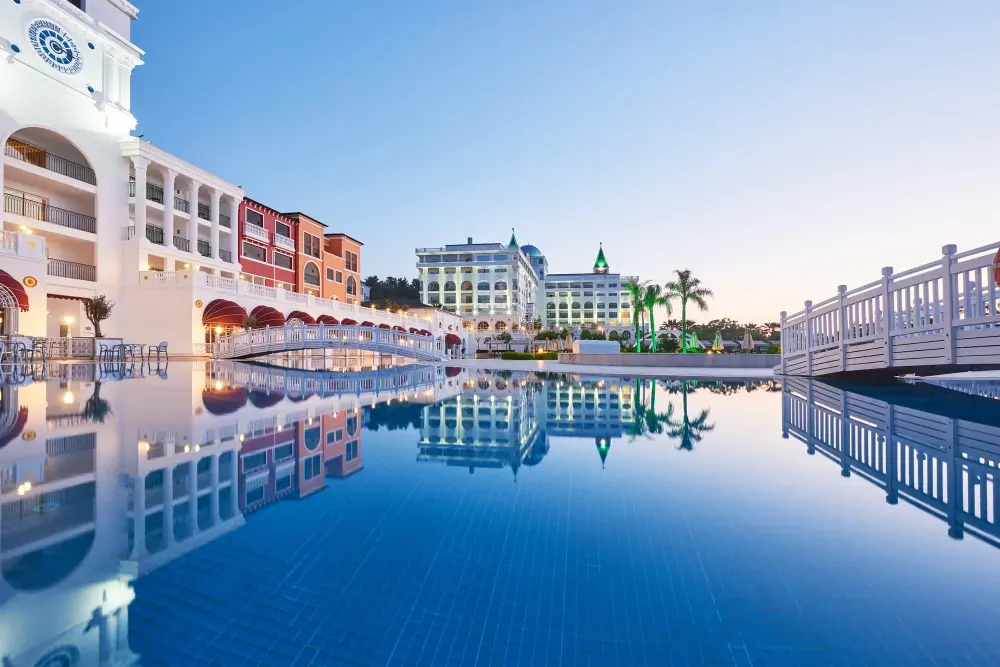 Luxurious Killarney Hotels with Swimming Pools You’ll Love 5 Killarney Hotels with Swimming Pools