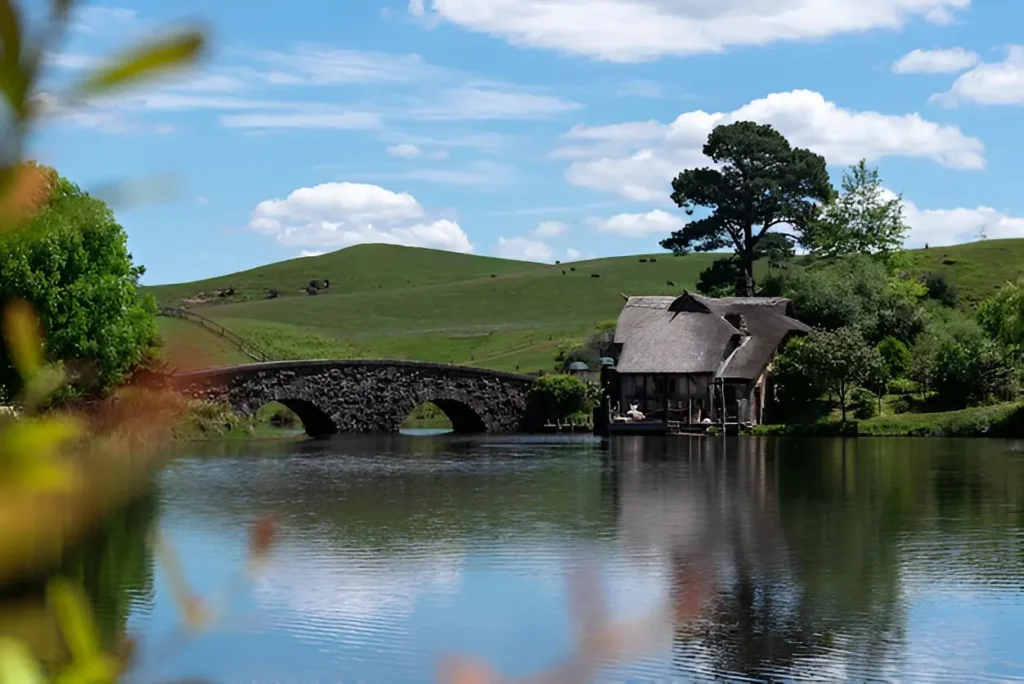 How to Get from Dublin to Glendalough Like a Pro: Insider Tips for a Perfect Trip 1 How to Get from Dublin to Glendalough