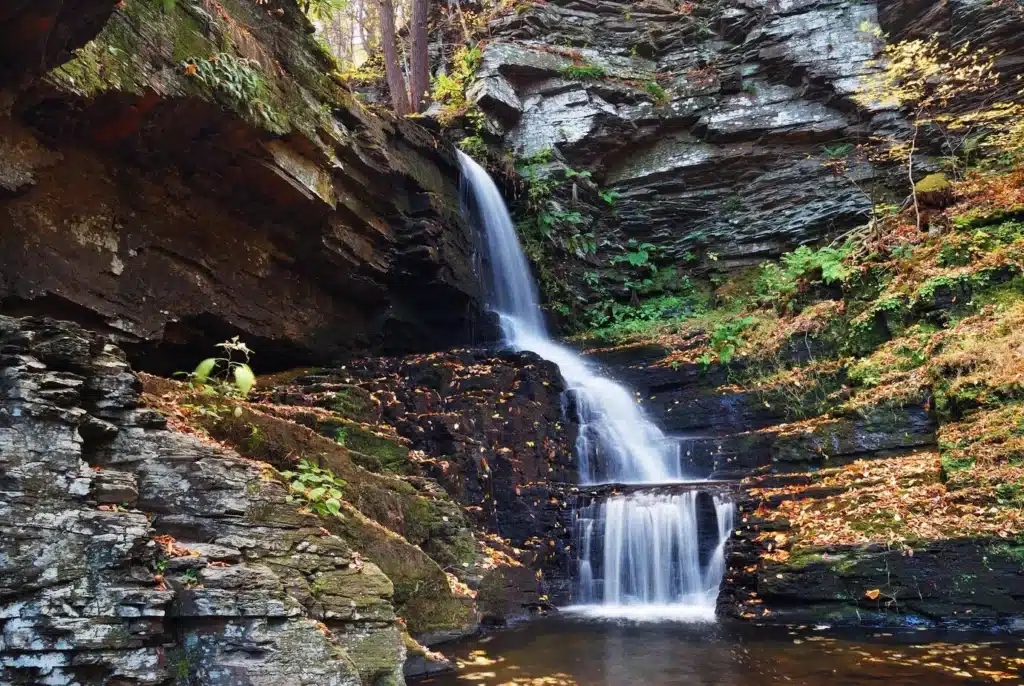 Discover the Magic of Poulanassy Waterfall! 3 Poulanassy Waterfall