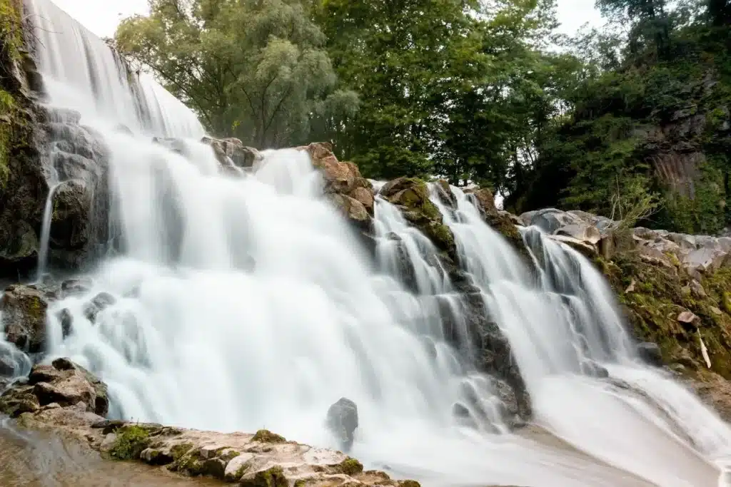 Amazing Discovery How Do Waterfalls Not Run Out of Water? 7 Waterfall Water Always Moving