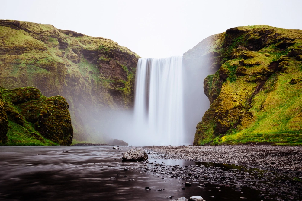 North America's Most Spectacular Waterfalls: A Personal Journey Through Nature's Masterpieces 5 waterfalls in North America